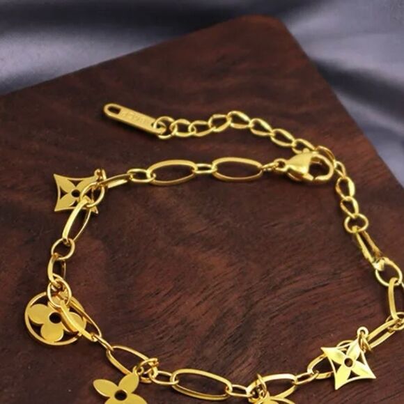 Four Leaf Clover Gold Plated Chain Charms Bracelet - Picture 7 of 7
